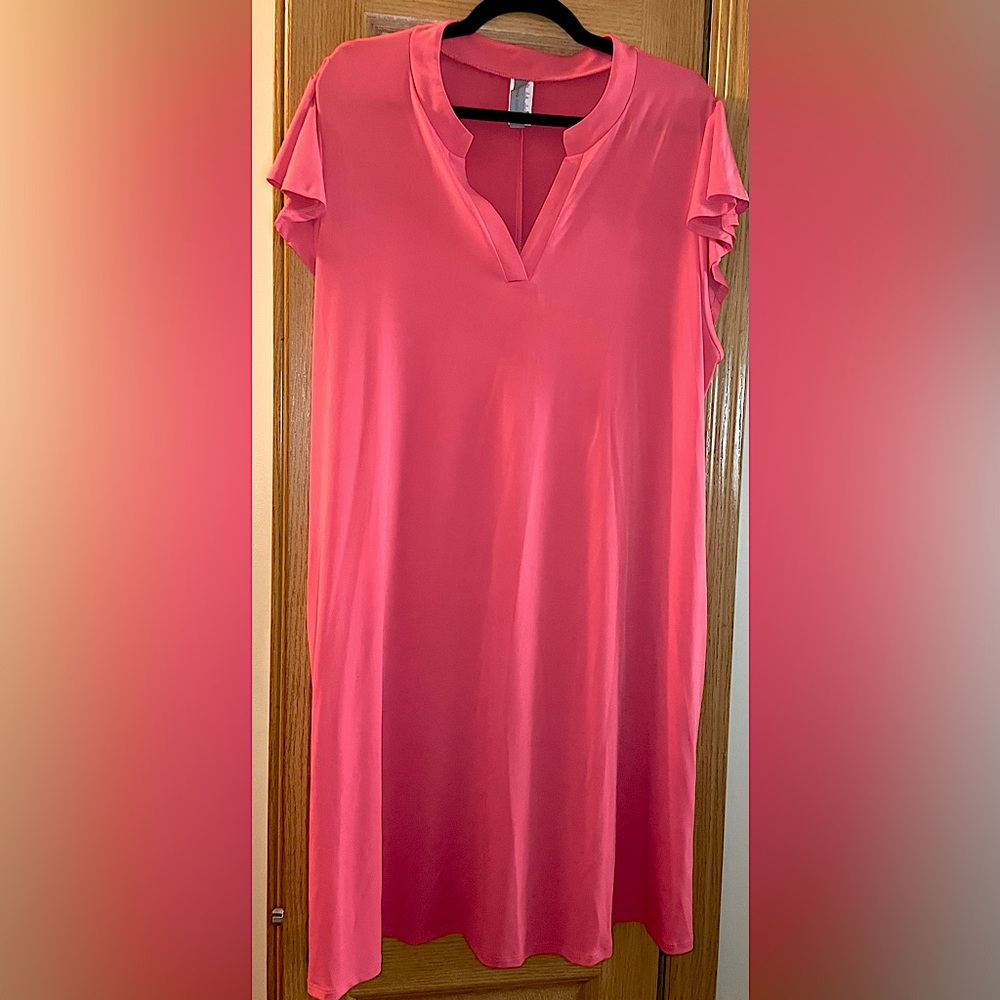 ✨NWT HoneyMe Bulgari Wrinkle-Free Coral Pink Short Flutter Sleeve Dress